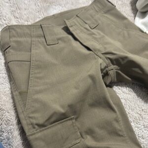 Women’s Tan Pants